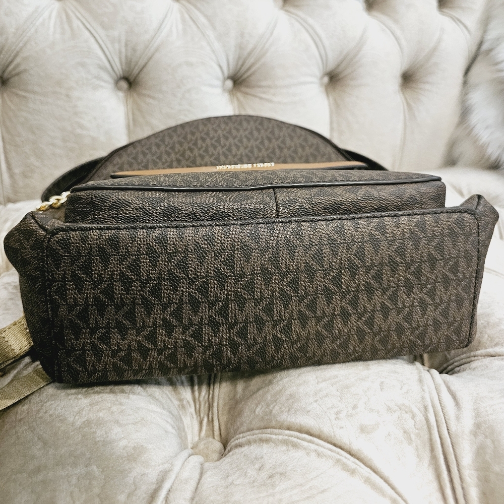 NEW MICHAEL KORS Maisie Medium Logo 2-in-1 Backpack - Picture 6 of 12